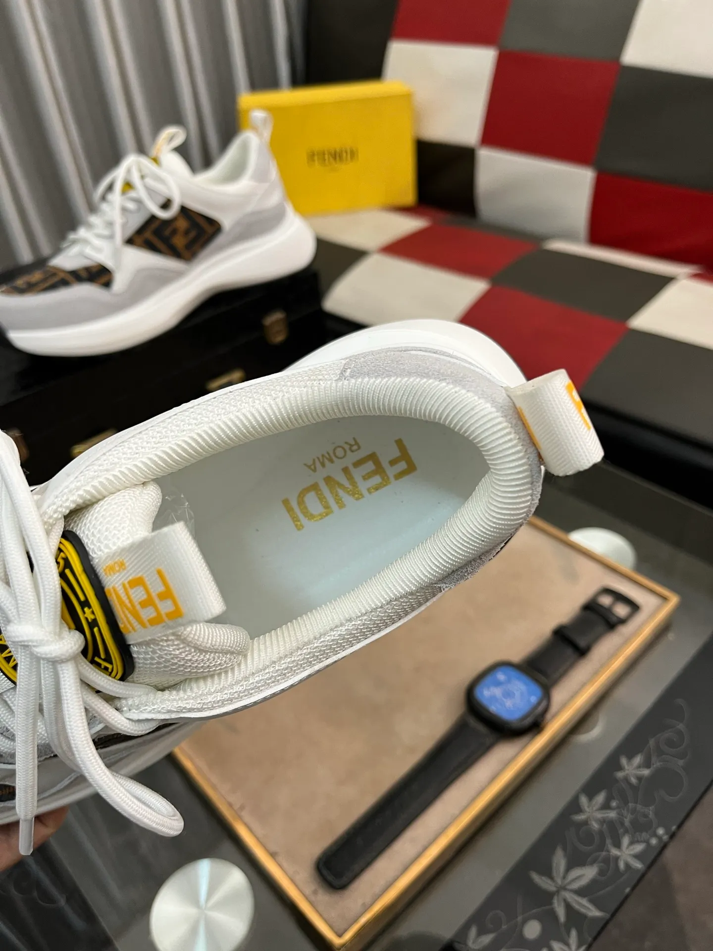 Men's shoes 💰458⌚️⌚️FENDI "FENDI" Regular size: 38-44 (casual shoes) Product materials: Selected cowhide upper, soft sheepskin lining; original outsole. 6️⃣colors available